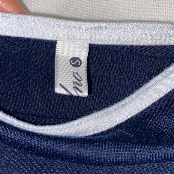 Halter Strap Crop Top - Picture 3 of 3